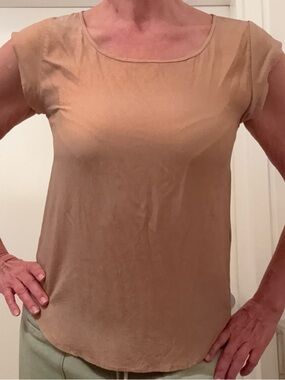 Joie Women’s Short Sleeve Scoop Neck Top — Tan with Shine, Brand new Size S